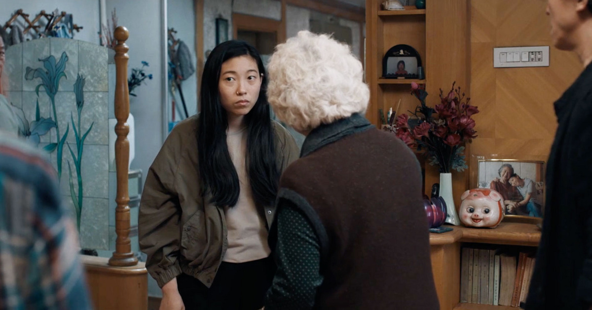 Films Et Séries Tv Avec Awkwafina Trailer: Watch Awkwafina Star In The Heartwarming Trailer For The
