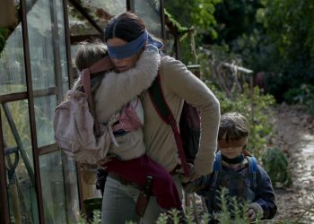 Netflix Teases First Trailer For Bird Box Starring Sandra Bullock and Sarah Paulson