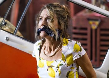 natalie zea the detour