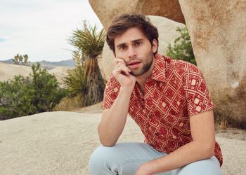 ‘Grey’s Anatomy’ Star Jake Borelli on Filming the Medical Drama Throughout The Pandemic