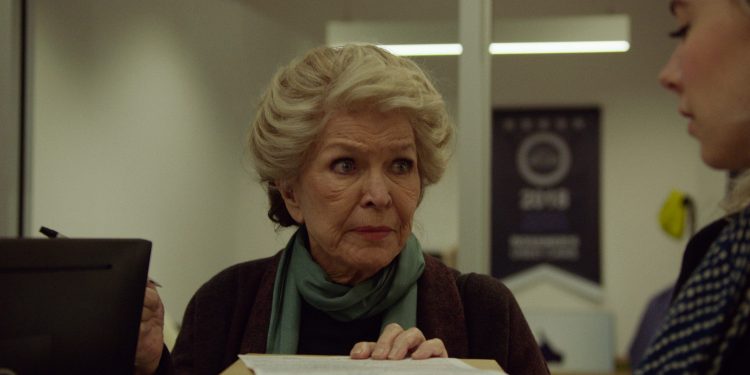 Legendary Actress Ellen Burstyn On Putting Together the ‘Pieces’ of a Mother
