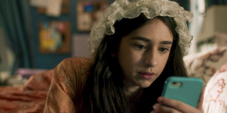 Maeve Press on Genevieve’s Year of Discovery Throughout the Second Season of ‘Everything’s Gonna Be Okay’