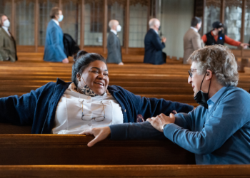 Producer Mark Johnson on Bringing ‘The Holdovers’ and Character-Driven Films to Theaters