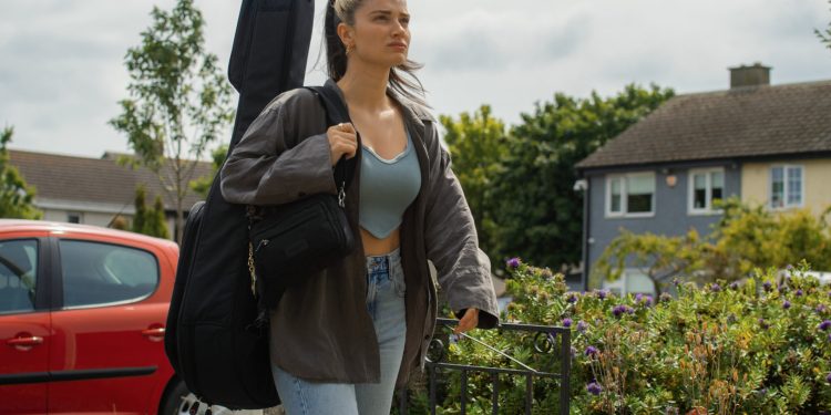 Eve Hewson on Taking the Lead and Writing Songs for AppleTV’s ‘Flora and Son’