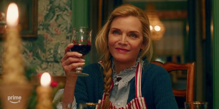 Michelle Pfeiffer Christmas Movie Should Be Opening in Theaters